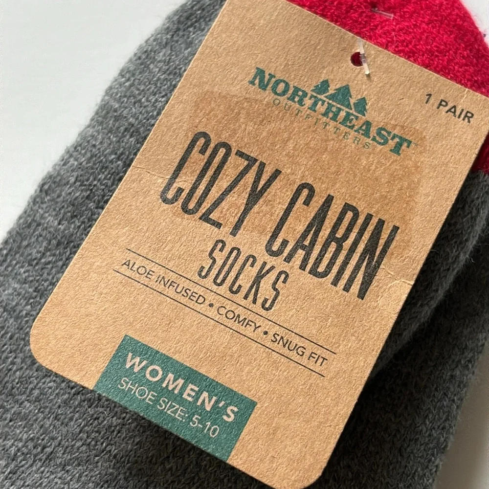 Northeast Outfitters Women’s Christmas Holiday Truck Cozy Cabin Socks